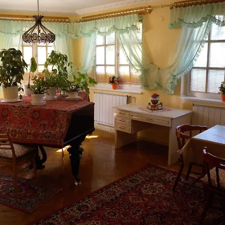 Agnes Nyaralohaz Semesterbostad *