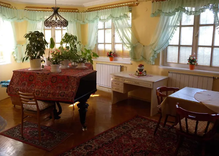 Agnes Nyaralohaz Semesterbostad *