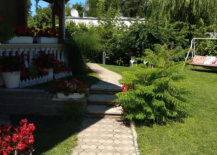 Agnes Nyaralohaz Siófok